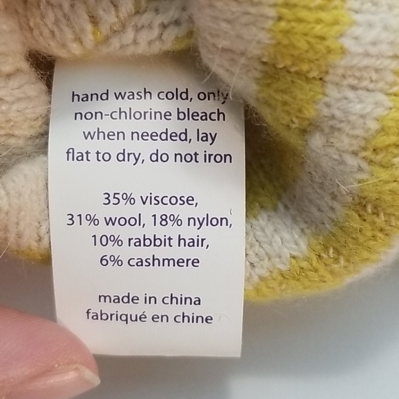 Yellow and white stripe long mittens one size NWT - Picture 4 of 4